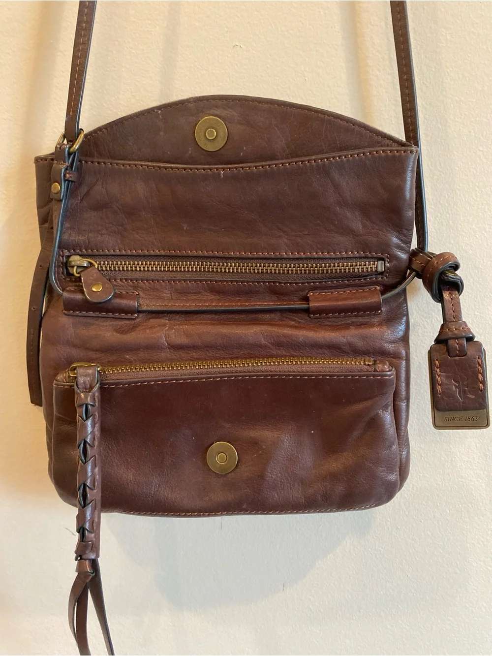 FRYE AND CO. classic brown
